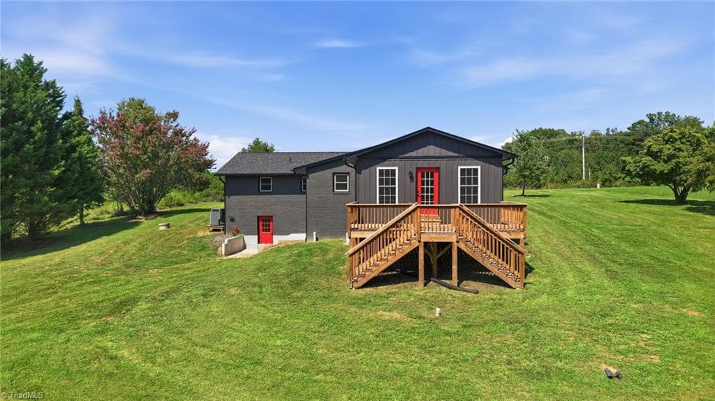 Stick/Site Built at 1195 Rogers Road, Mount Airy NC 27030, photo 8 of 46