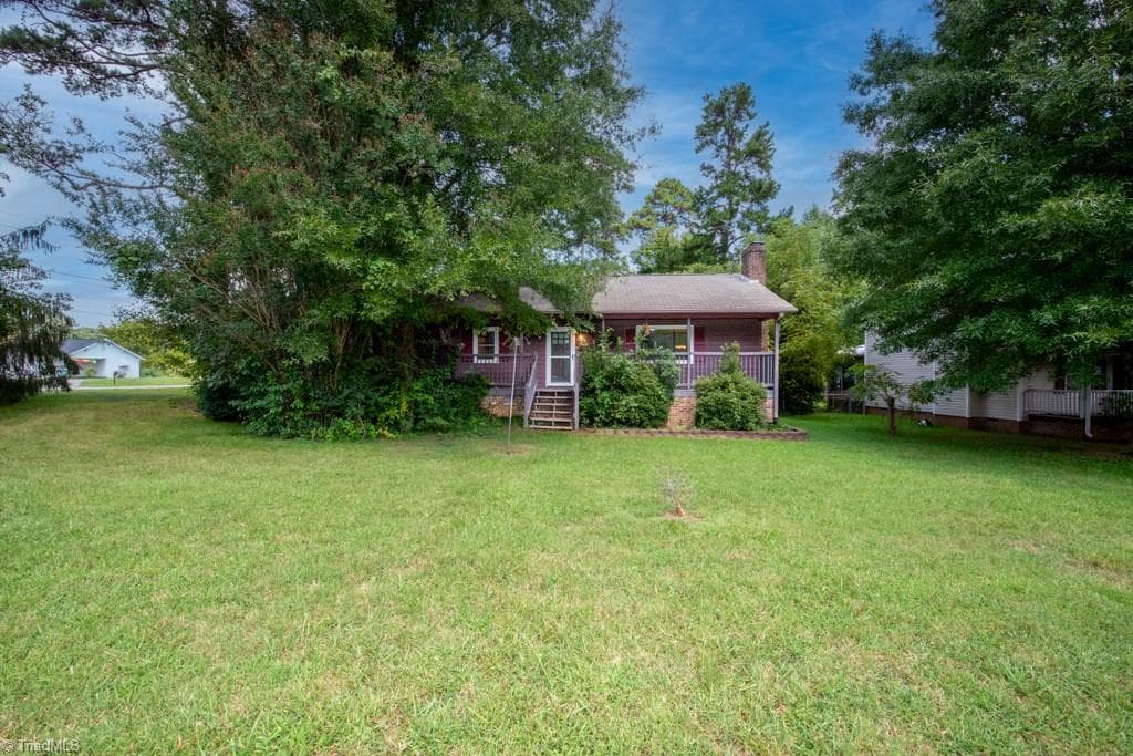 Stick/Site Built at 801 Bales Chapel Road, Jamestown NC 27282, Jamestown, photo 9 of 50
