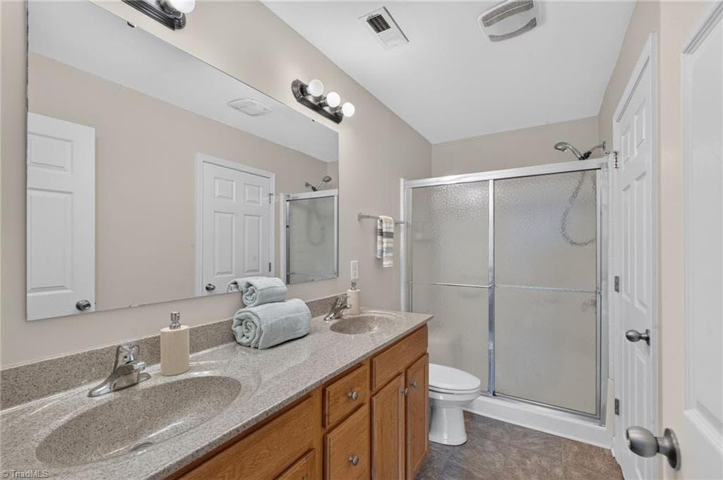 Stick/Site Built at 654 Grasswren Way, Greensboro NC 27409, photo 26 of 35
