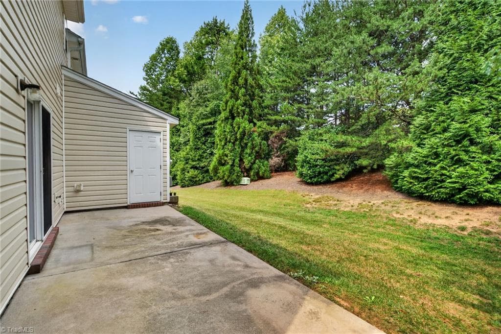 Stick/Site Built at 654 Grasswren Way, Greensboro NC 27409, photo 29 of 35
