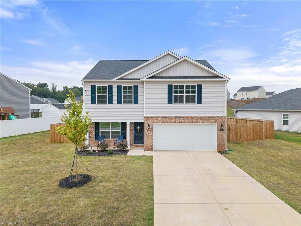 162 East Farm Loop, Stokesdale NC 27537
