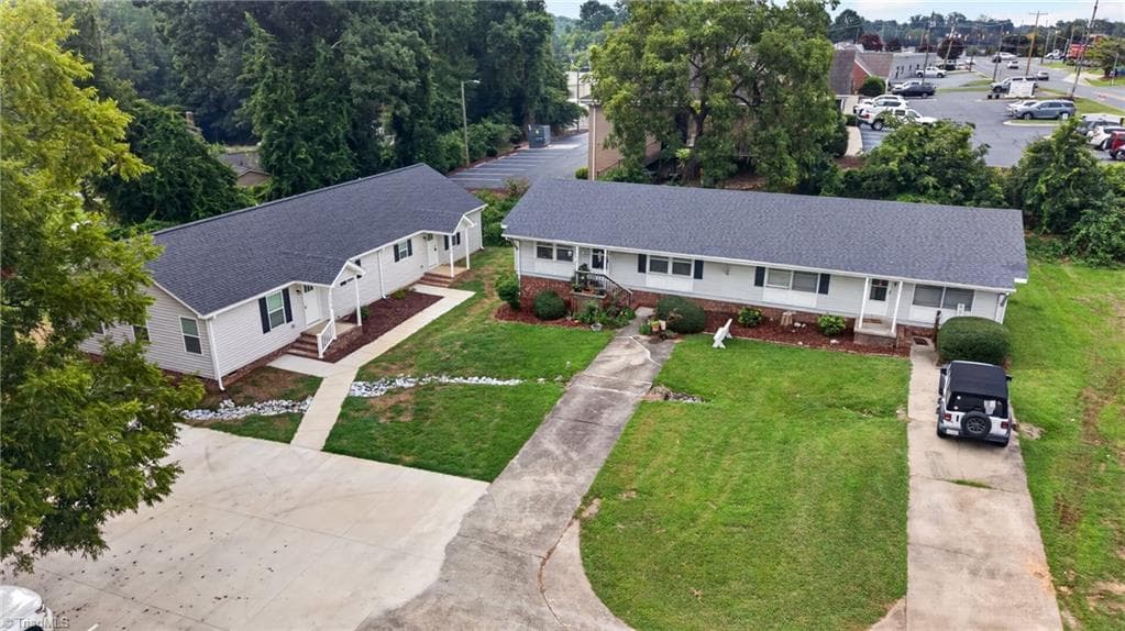 Duplex at 1135A&B, 1141A&B, 1147A&B S Cox Street, Asheboro NC 27203, Asheboro, photo 93 of 96
