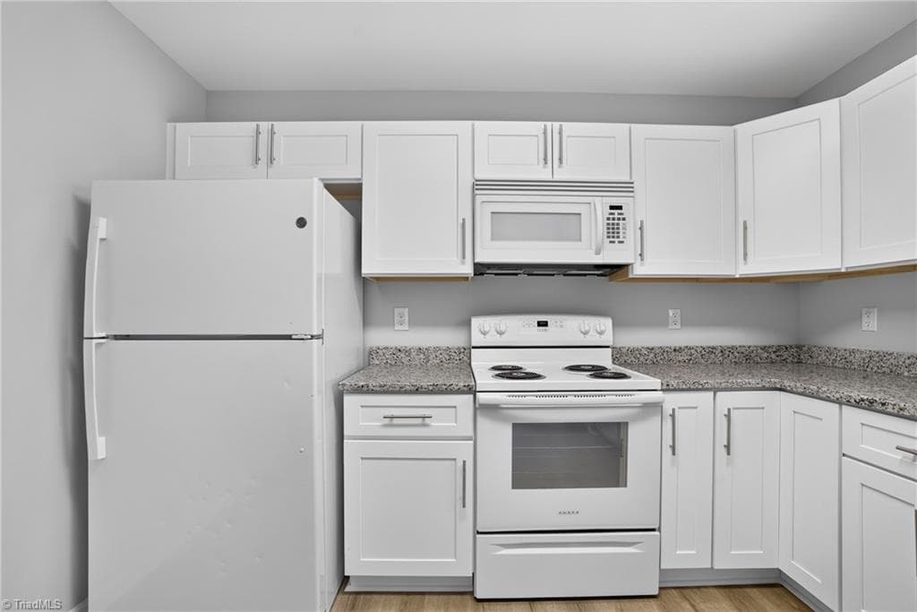 Duplex at 1135A&B, 1141A&B, 1147A&B S Cox Street, Asheboro NC 27203, Asheboro, photo 39 of 96