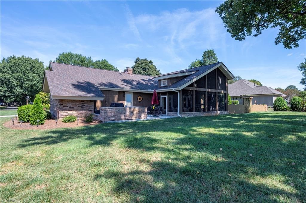 Stick/Site Built at 109 Holly Circle, Bermuda Run NC 27006, Bermuda Run, photo 5 of 47