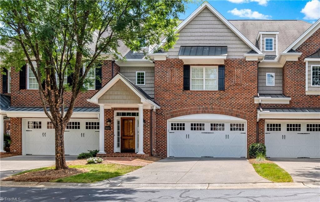3420 Meridian Way, Winston-Salem NC 27104