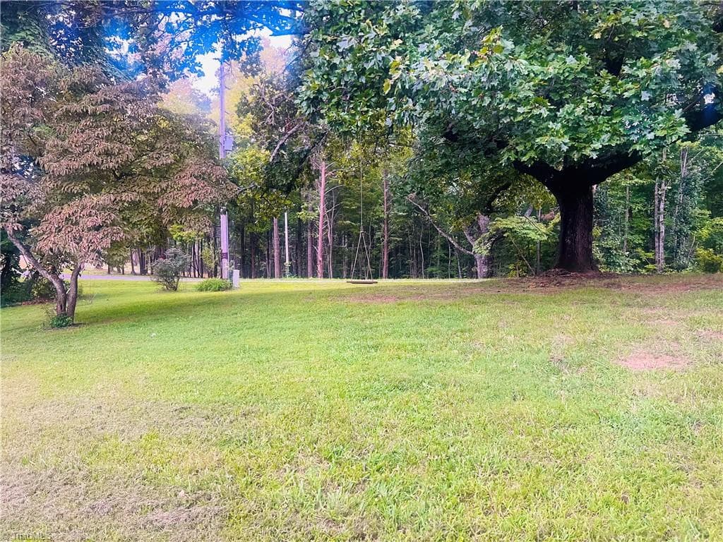Stick/Site Built at 112 Ivy Hill Trail, Mount Airy NC 27030, photo 4 of 13