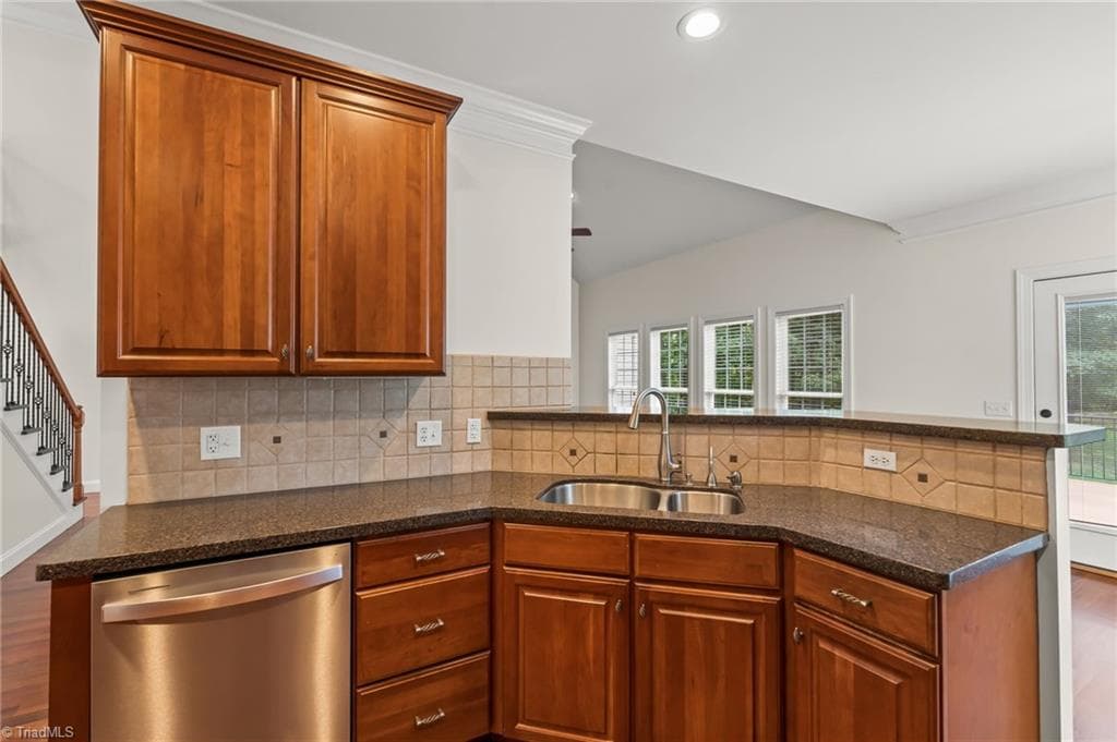 Stick/Site Built at 3321 Lower Lake Road, Thomasville NC 27360, photo 12 of 50