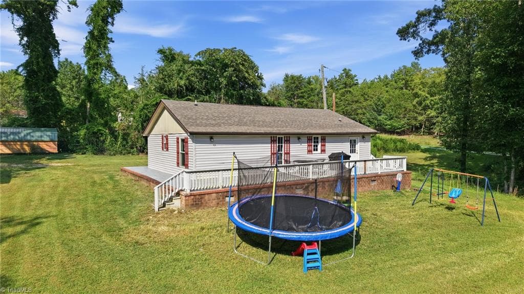 Manufactured Home at 5085 Fairview Church Road, Trinity NC 27370, Trinity, photo 5 of 38