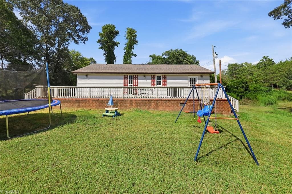 Manufactured Home at 5085 Fairview Church Road, Trinity NC 27370, Trinity, photo 33 of 38