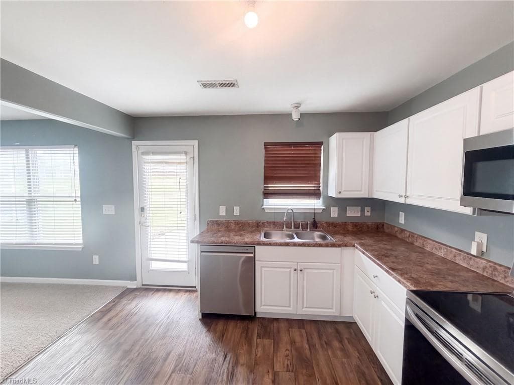 Stick/Site Built at 741 Cairn Circle, Burlington NC 27217, Burlington, photo 6 of 20