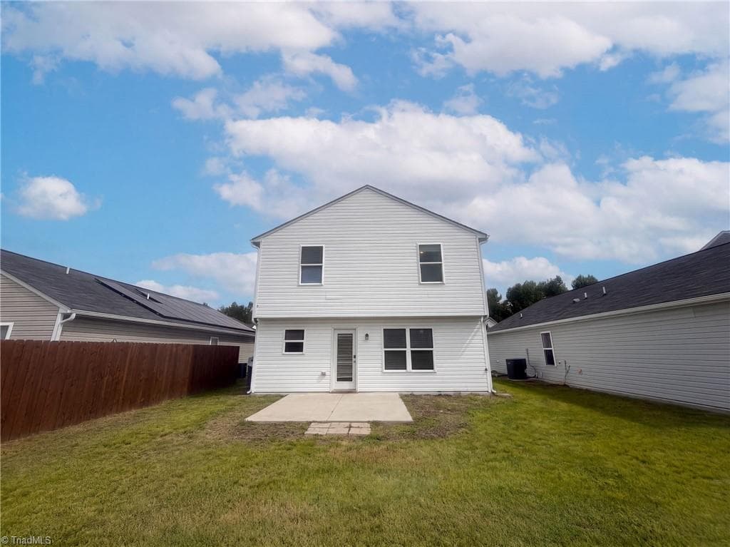 Stick/Site Built at 741 Cairn Circle, Burlington NC 27217, Burlington, photo 5 of 20