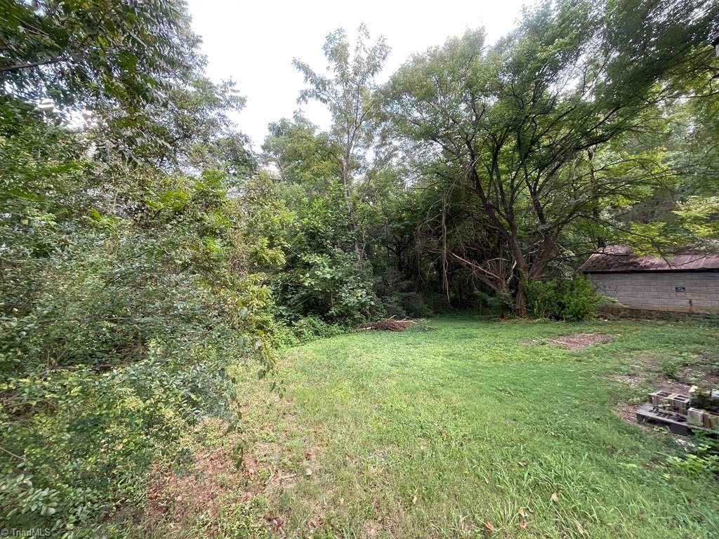 Stick/Site Built at 306 Moore Drive, Lexington NC 27292, Lexington, photo 5 of 7