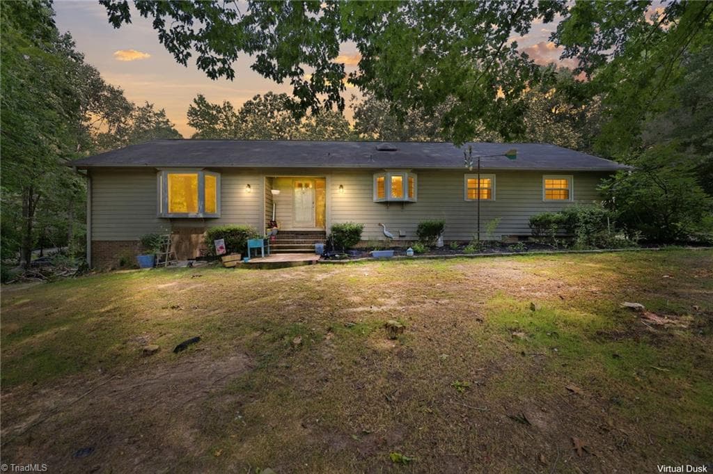 Stick/Site Built at 100 Brandon Court, Lexington NC 27295, photo 3 of 32