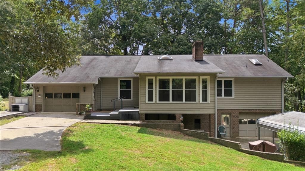 100 Brandon Court, Lexington NC 27295