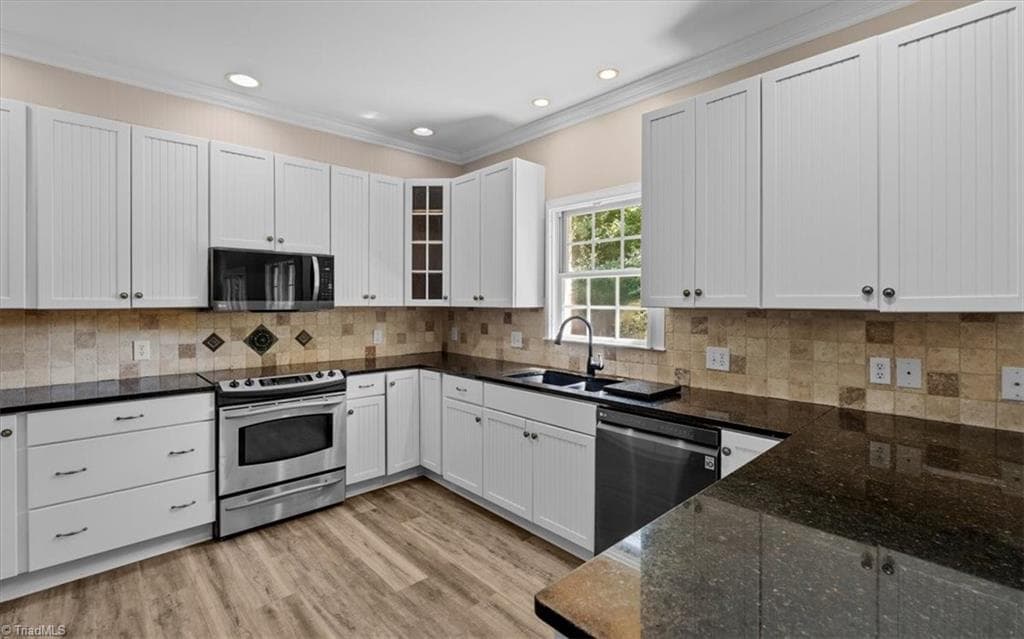 Stick/Site Built at 4002 Flagstick Court, Jamestown NC 27282, Jamestown, photo 16 of 50