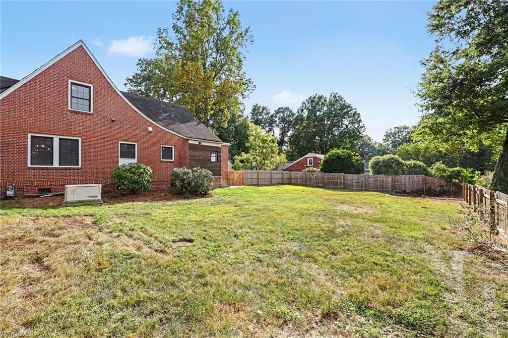 Stick/Site Built at 923 N Rotary Drive, High Point NC 27262, photo 21 of 25