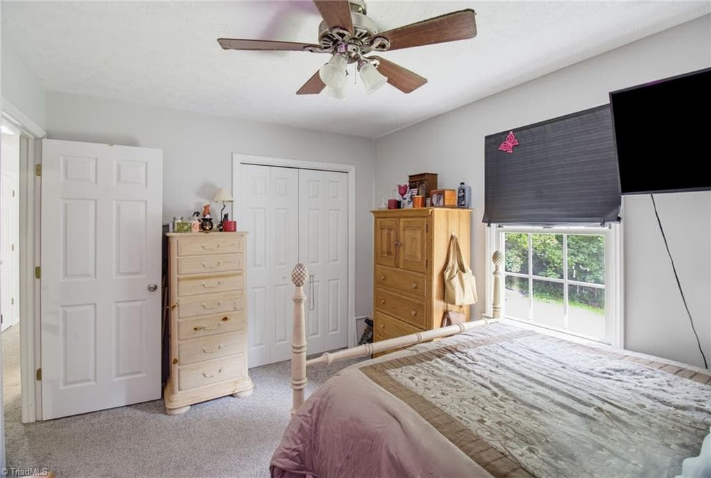Stick/Site Built at 194 Woodbridge Drive, Mount Airy NC 27030, photo 16 of 30