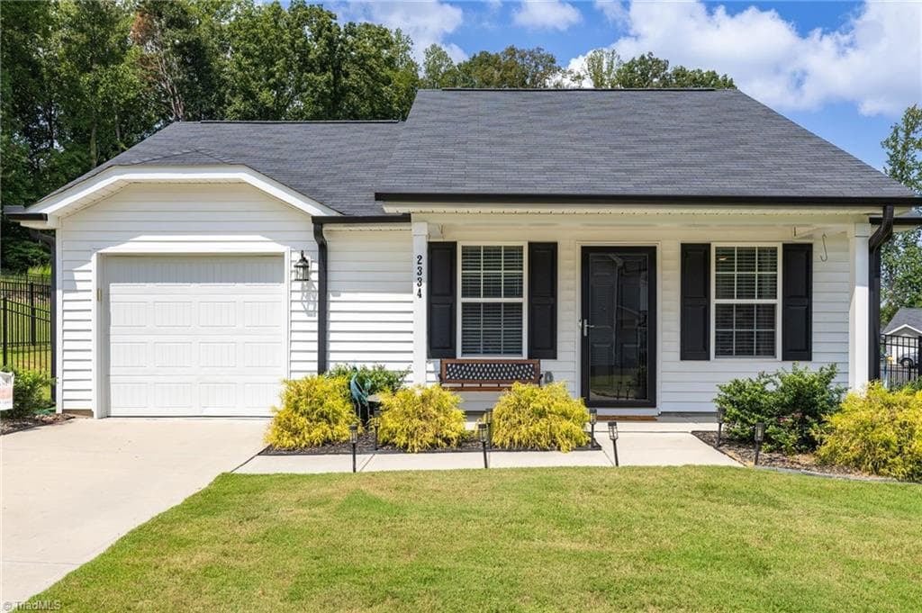 2334 Piccadilly Pines Court, Winston-Salem NC 27127