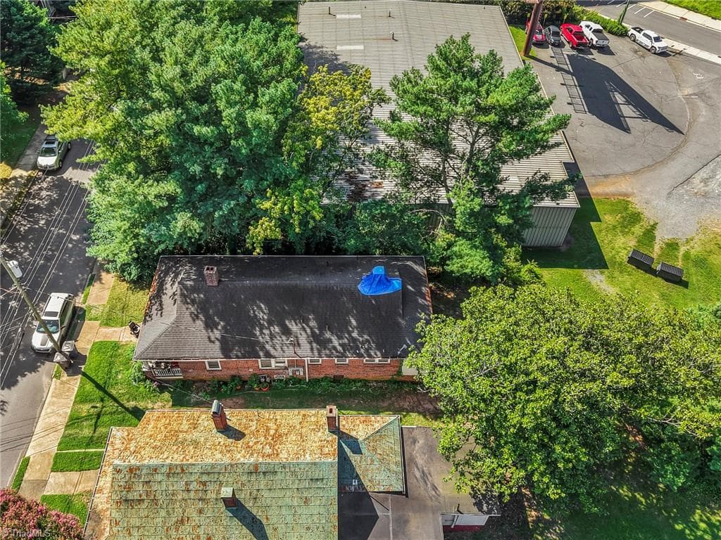 Duplex at 118 & 120 S Poplar Street, Winston-Salem NC 27101, Winston-Salem, photo 17 of 19