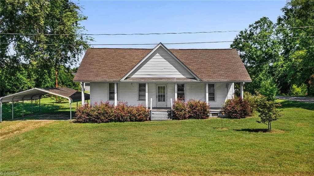 130 Loop Street, Mocksville NC 27028