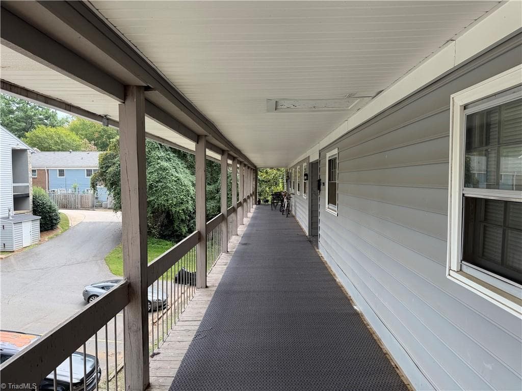 Stick/Site Built at 2958 Ramsgate Court, Winston-Salem NC 27106, Winston-Salem, photo 5 of 30