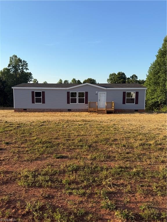 Manufactured Home at 2920 Bethel Church Road # 1, Yadkinville NC 27055, Yadkinville, photo 3 of 26