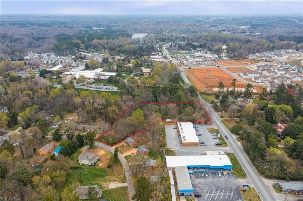 Commercial at 1227 Greensboro Road, High Point NC 27260, High Point, photo 9 of 10