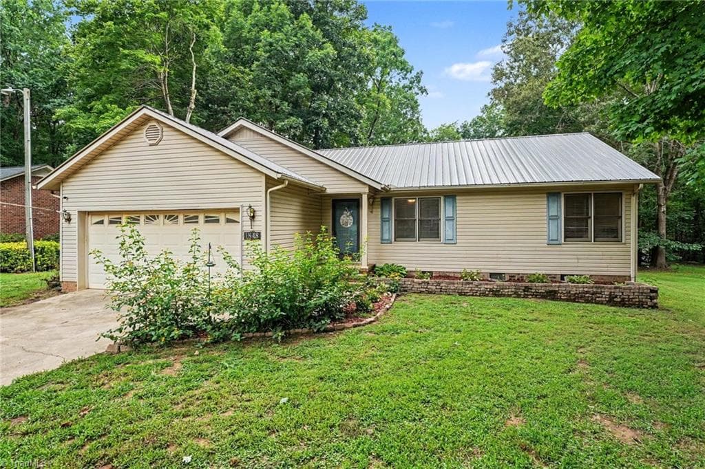 1848 Woodglo Drive, Asheboro NC 27205