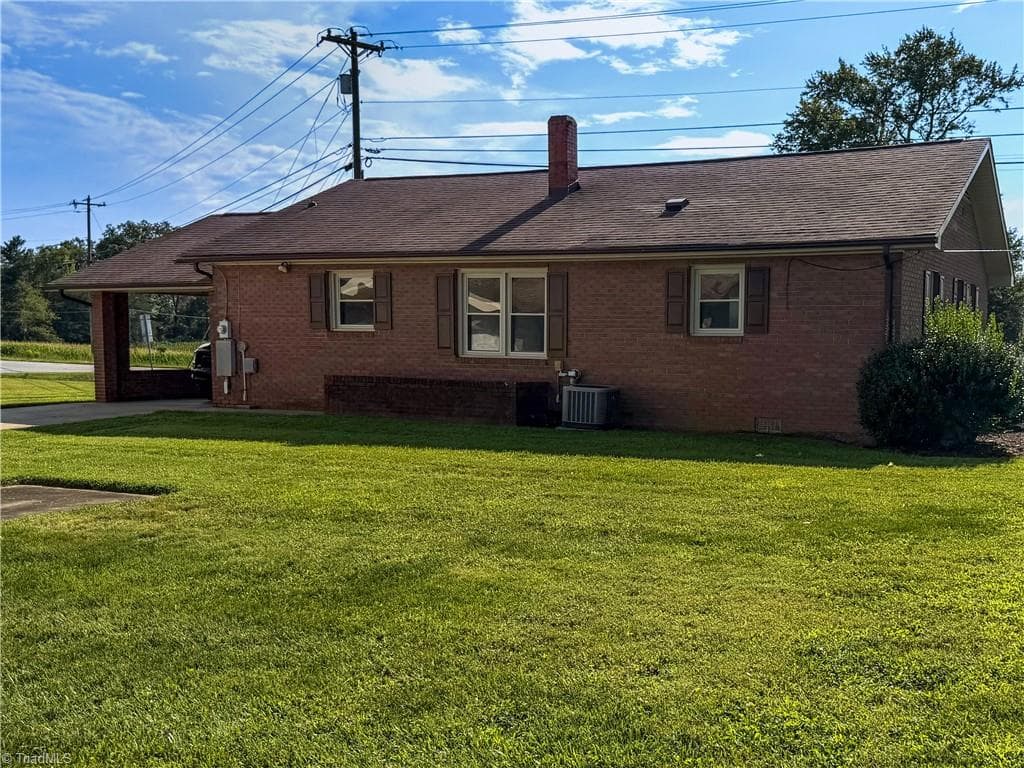 Stick/Site Built at 3028 Sparta Road, North Wilkesboro NC 28659, North Wilkesboro, photo 27 of 41