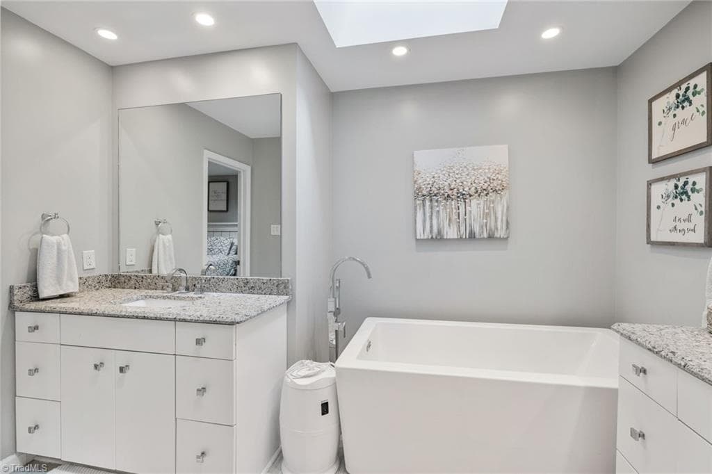 Stick/Site Built at 5928 Woodfield Drive, Kernersville NC 27284, photo 15 of 31