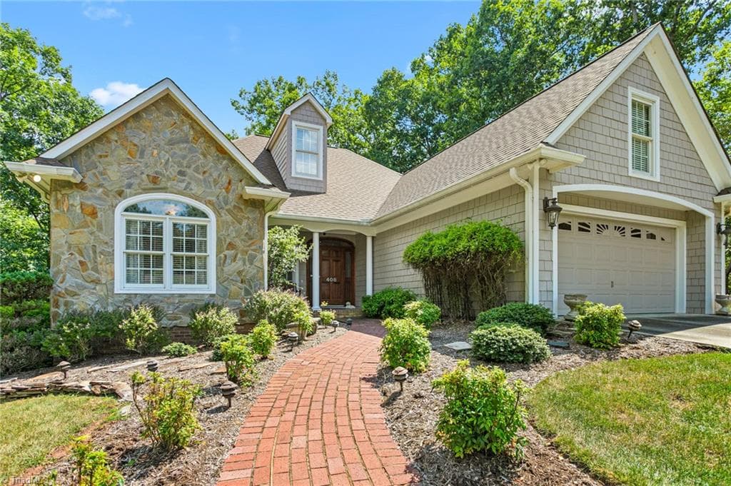 Stick/Site Built at 408 Deer Path, Eden NC 27288, Eden, photo 2 of 49