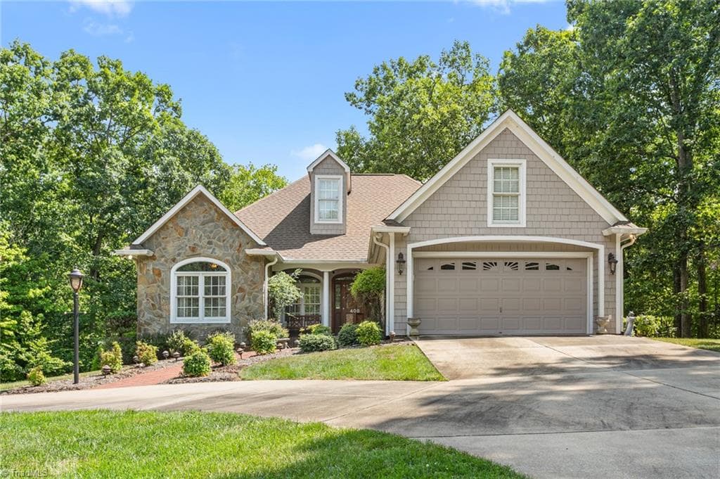 408 Deer Path, Eden NC 27288