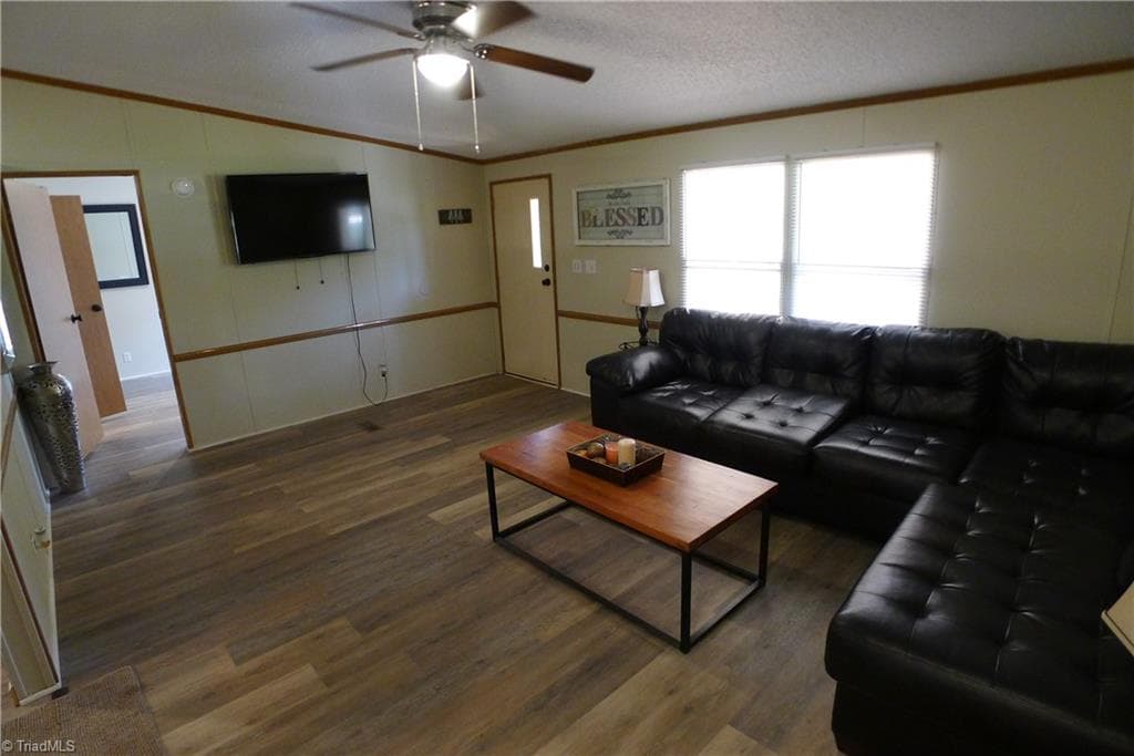 Manufactured Home at 2005 Monico Lane, Yadkinville NC 27055, Yadkinville, photo 23 of 64