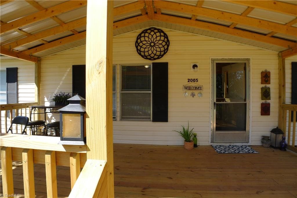 Manufactured Home at 2005 Monico Lane, Yadkinville NC 27055, Yadkinville, photo 17 of 64