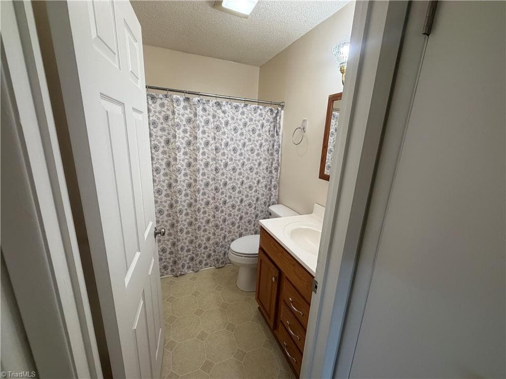 Stick/Site Built at 329 Hunter Hills Street, North Wilkesboro NC 28659, North Wilkesboro, photo 11 of 25