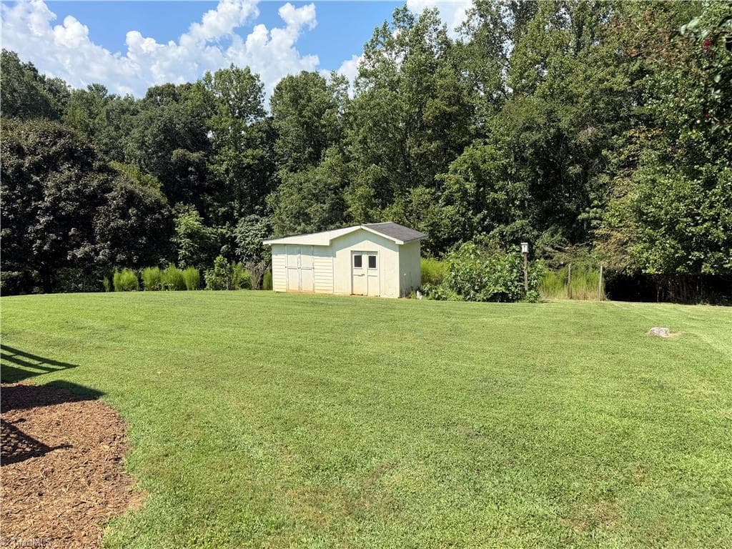 Stick/Site Built at 329 Hunter Hills Street, North Wilkesboro NC 28659, North Wilkesboro, photo 25 of 25