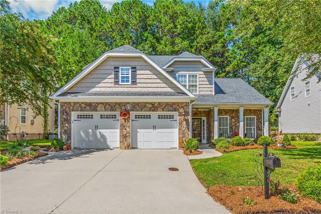 189 Cabot Drive, Winston-Salem NC 27103