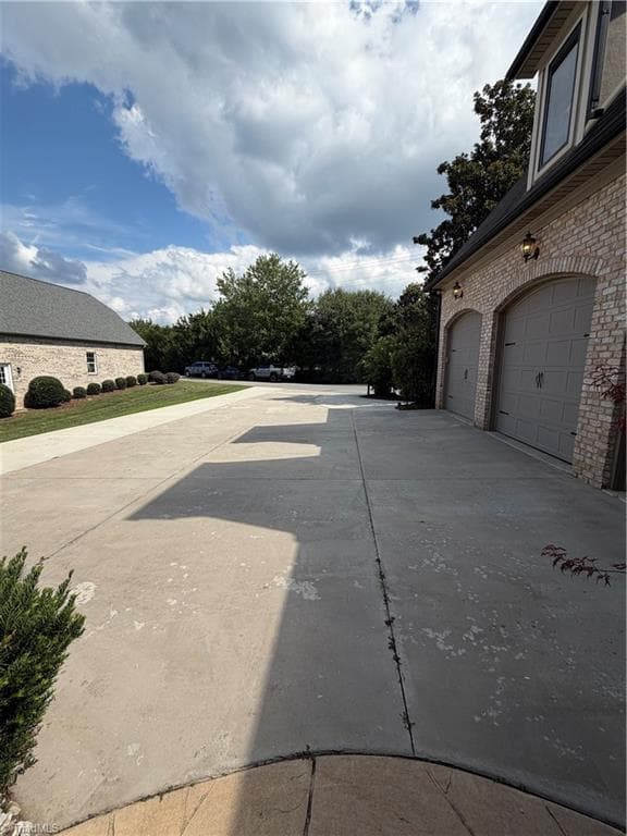 Stick/Site Built at 27 Carlson Terrace, Greensboro NC 27410, photo 10 of 50