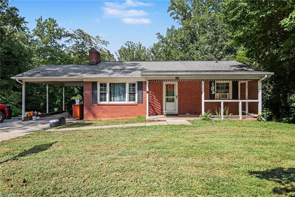 317 Lucinda Lane, Kernersville NC 27284