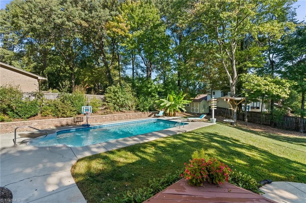Stick/Site Built at 4400 Oak Hollow Drive, High Point NC 27265, photo 32 of 50