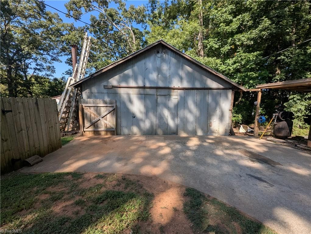 Stick/Site Built at 108 Ford Street, Thomasville NC 27360, Thomasville, photo 36 of 41