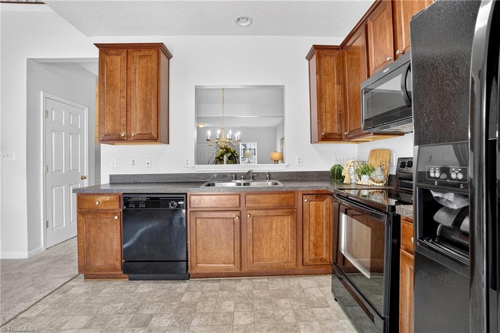 Stick/Site Built at 4333 Alderny Place, High Point NC 27265, photo 12 of 38