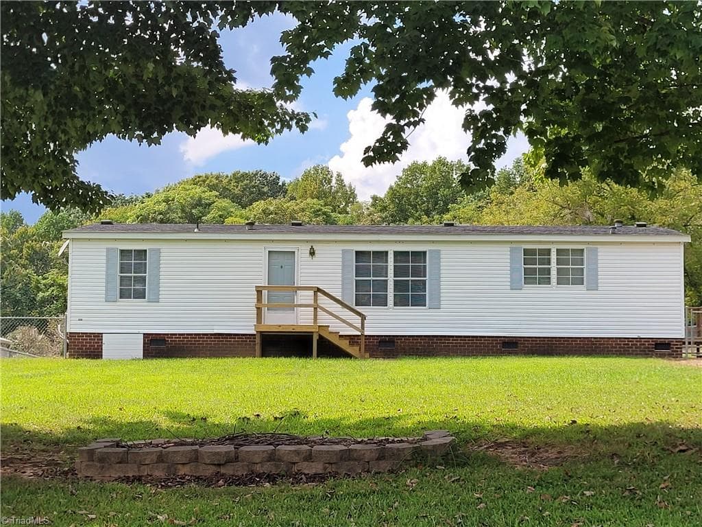 1836 Siloam Road, Mount Airy NC 27030