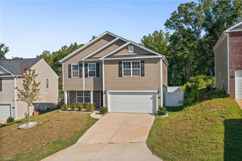 6777 Capstone Court, Rural Hall NC 27045
