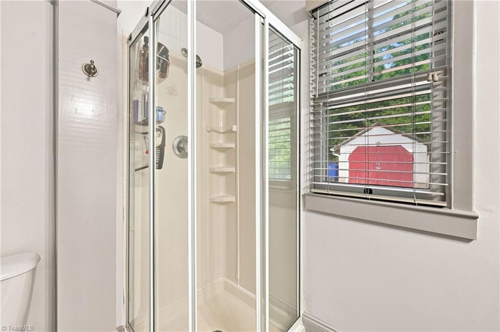Stick/Site Built at 123 S Sunset Drive, Winston-Salem NC 27101, Winston-Salem, photo 29 of 39