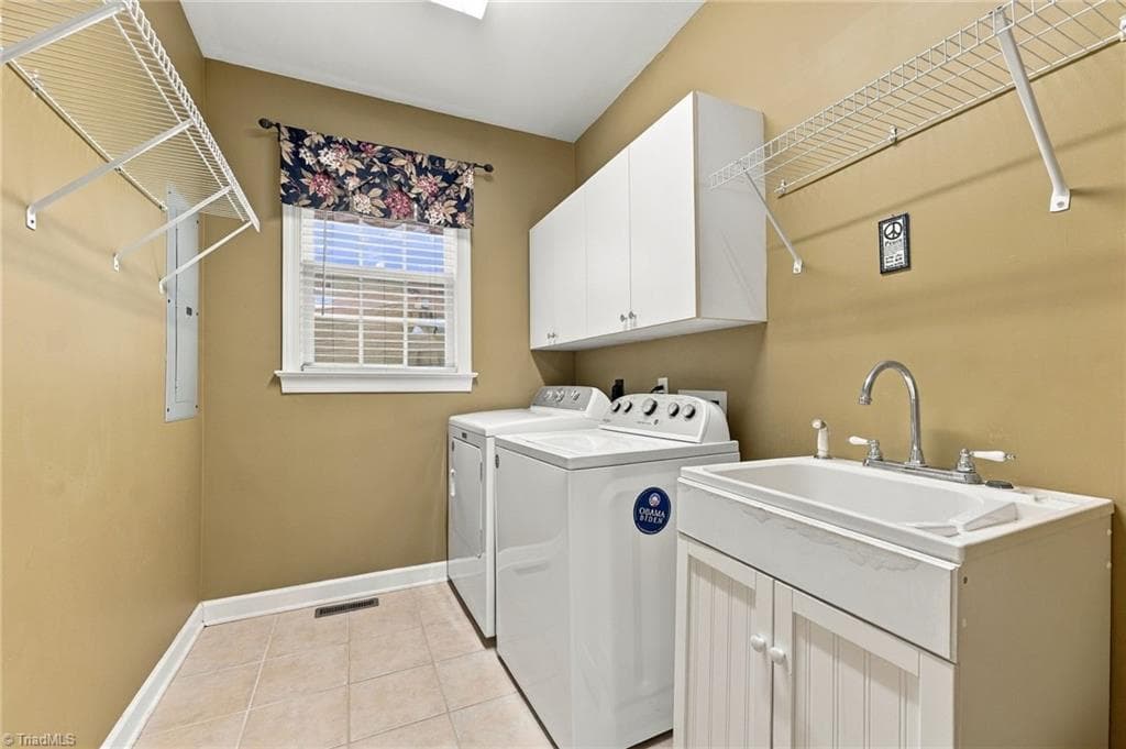 Stick/Site Built at 3 Veranda Court, Greensboro NC 27455, photo 32 of 44
