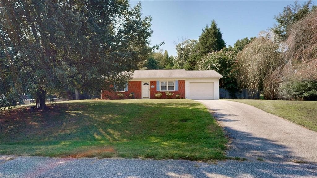 Stick/Site Built at 1804 Ramsey Road, Kernersville NC 27284, Kernersville, photo 5 of 66