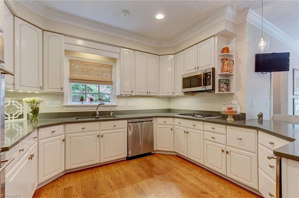 Stick/Site Built at 1912 Pembroke Road, Greensboro NC 27408, Greensboro, photo 12 of 50