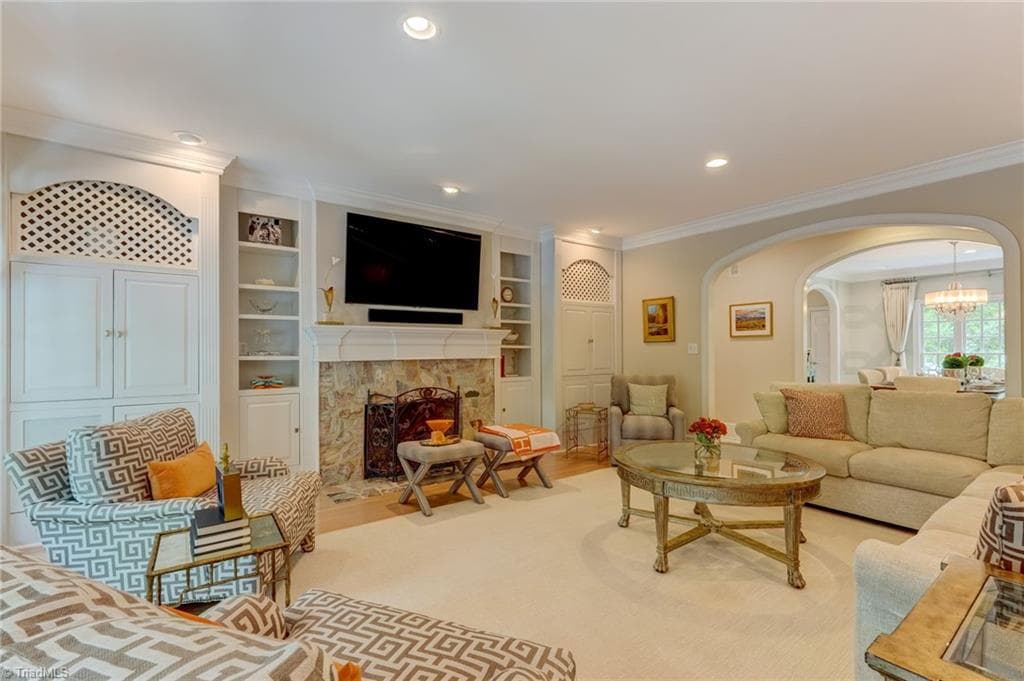 Stick/Site Built at 1912 Pembroke Road, Greensboro NC 27408, Greensboro, photo 10 of 50