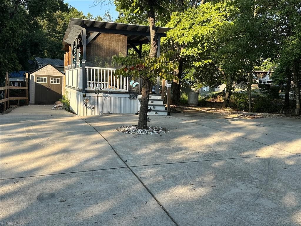 110 Pier Avenue, New London NC 28127